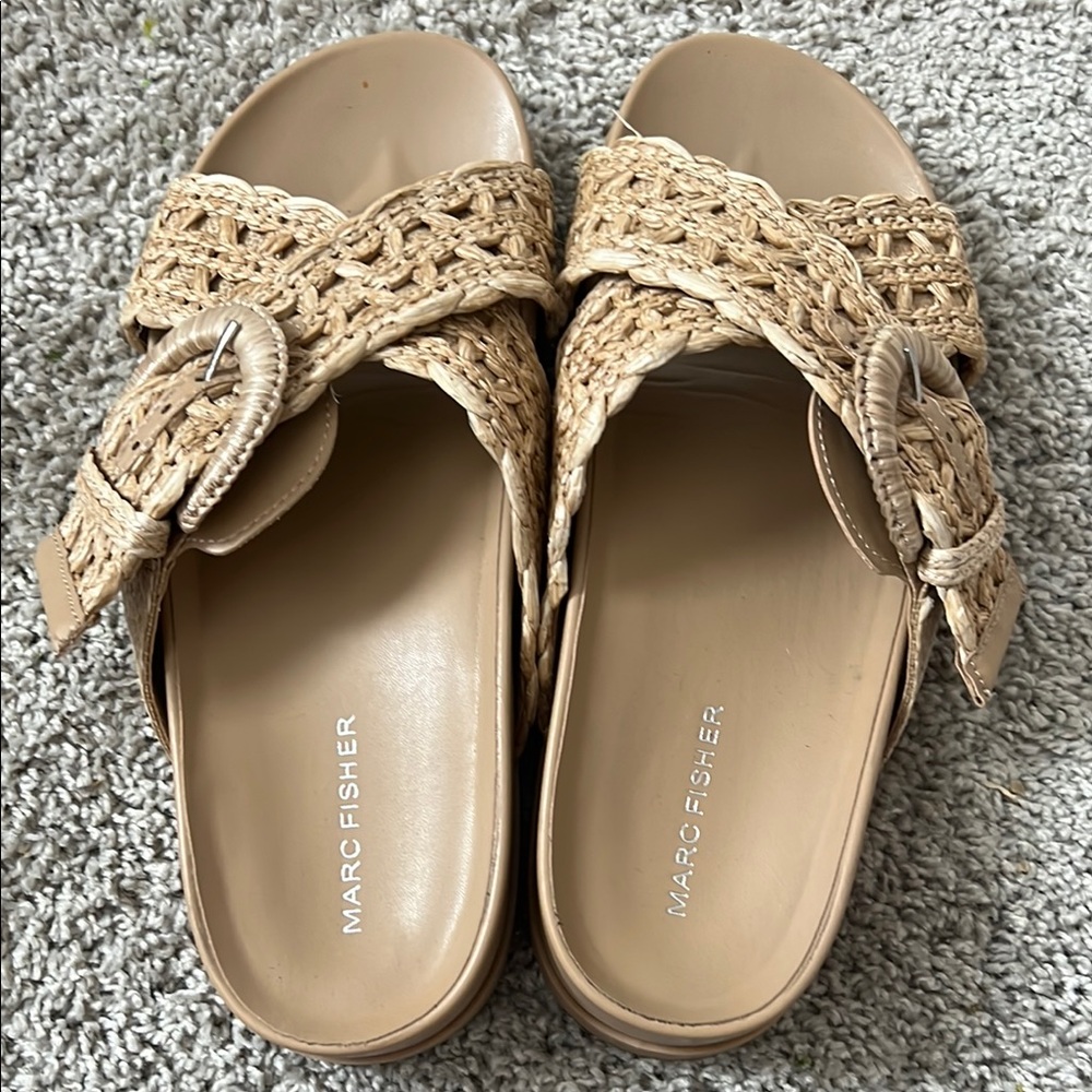 Marc Fisher Tan Braided Sandals EUC Women’s 7.5 Beach Boho Slides Braided Buckle